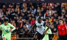 星空体育网站入口-关于瓦伦西亚逆转阿贝隆，成功杀入国际俱乐部锦标赛半决赛的信息