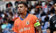 防线犯错导致失球，球队连胜纪录告终的简单介绍