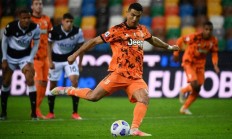 星空体育链接-暴力鸟在比赛中发威，独进关键一球