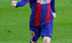 星空体育官网-梅西梅开二度，巴萨大胜奥萨苏纳