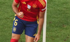 星空体育网站入口-西班牙踢出高效进攻，取得胜利