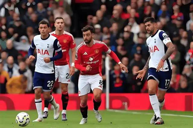 英超比赛赛季正酣,冠军之争激烈 英超比赛赛季正酣,冠军之争激烈