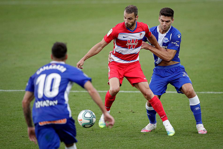 格拉纳达在比赛中发挥稳定，取得胜利的简单介绍