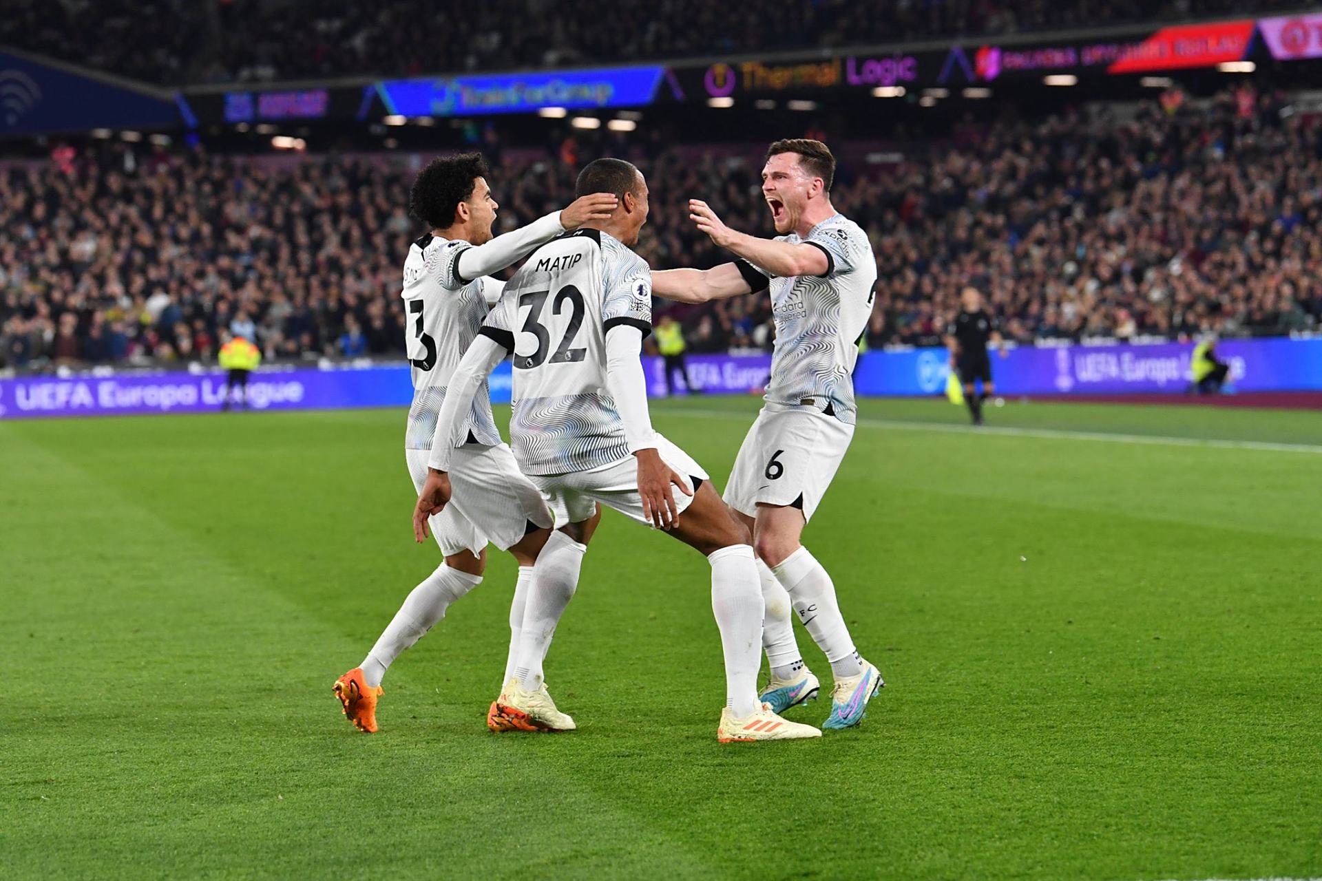 西汉姆联客场逆转,近期状态逐步回升的简单介绍 西汉姆联客场逆转,近期状态逐步回升的简单介绍