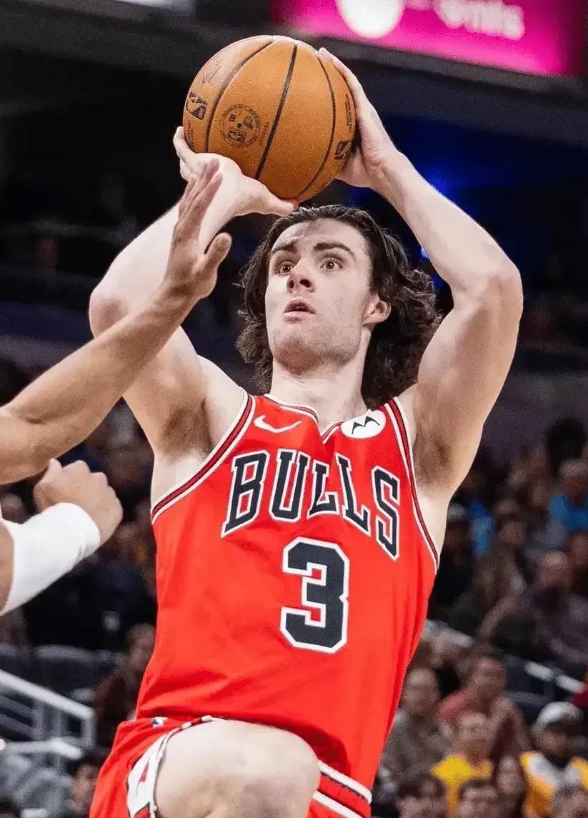 公牛队年轻球员崭露头角,成为球队新希望 公牛队年轻球员崭露头角,成为球队新希望