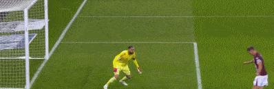 关于荷兰队客场大胜挪威队，积分榜上升的信息