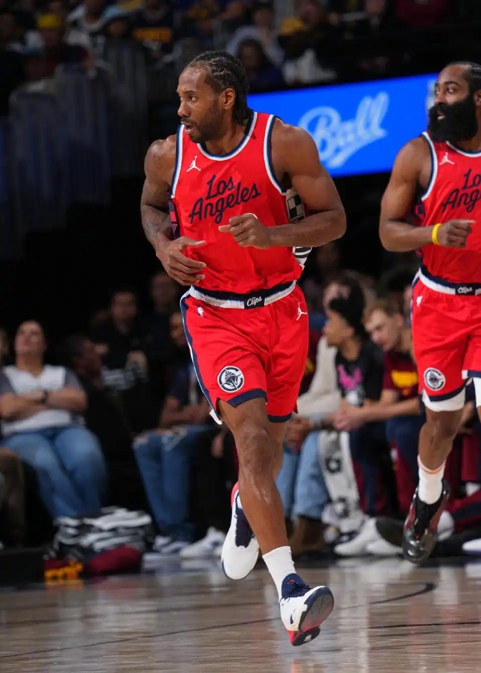 快船后卫大爆发,狂砍季后赛生涯新高 快船后卫大爆发,狂砍季后赛生涯新高