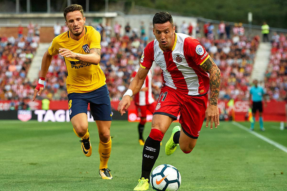 阿拉维斯客场逆袭，击败强敌