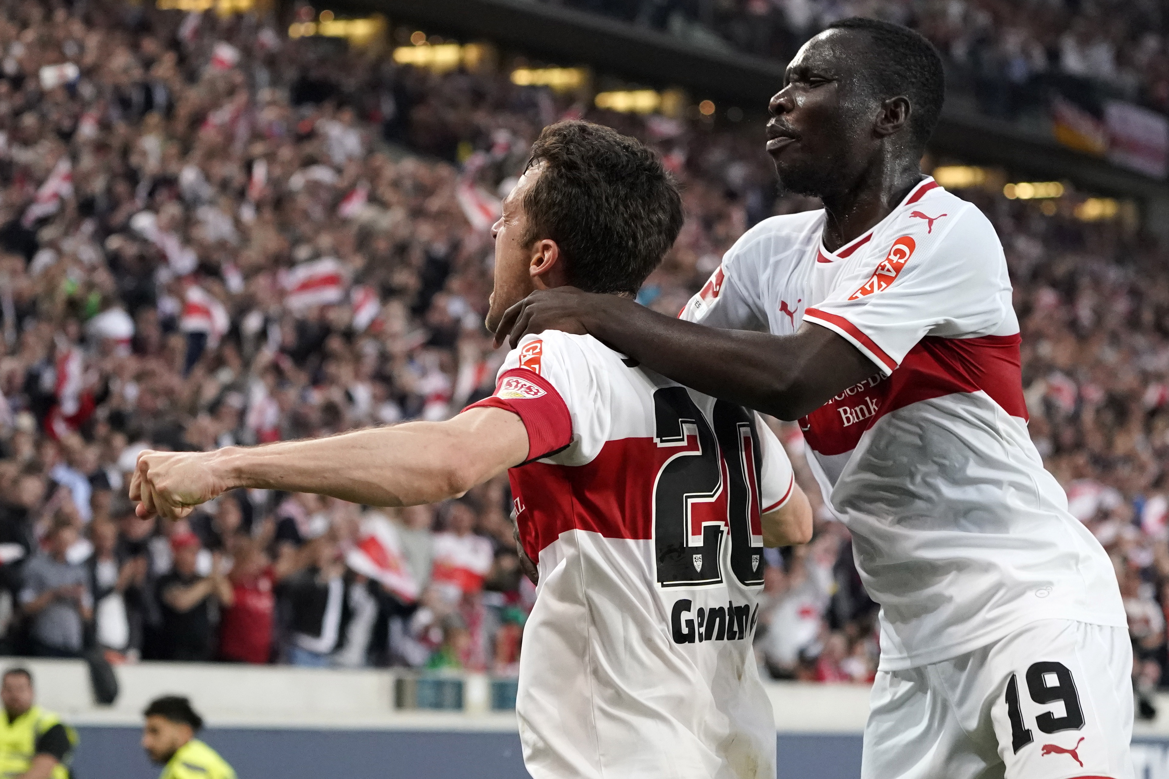 斯图加特战平对手,难掩失望神情的简单介绍 斯图加特战平对手,难掩失望神情的简单介绍