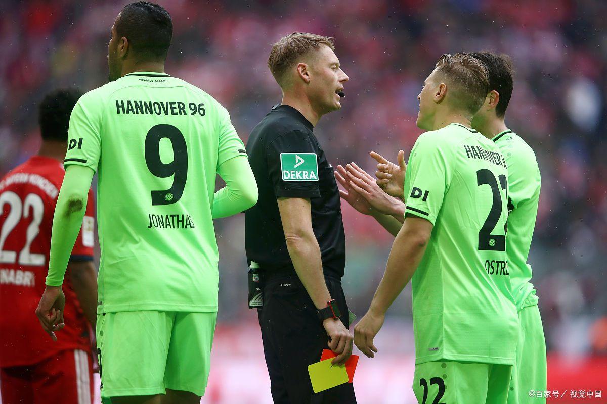 卡尔斯鲁厄队在客场踢平,表现稳定 卡尔斯鲁厄队在客场踢平,表现稳定