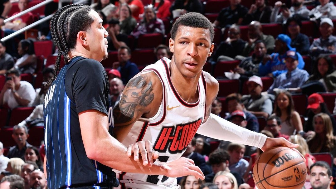 火箭客场胜魔术，继续保持不败