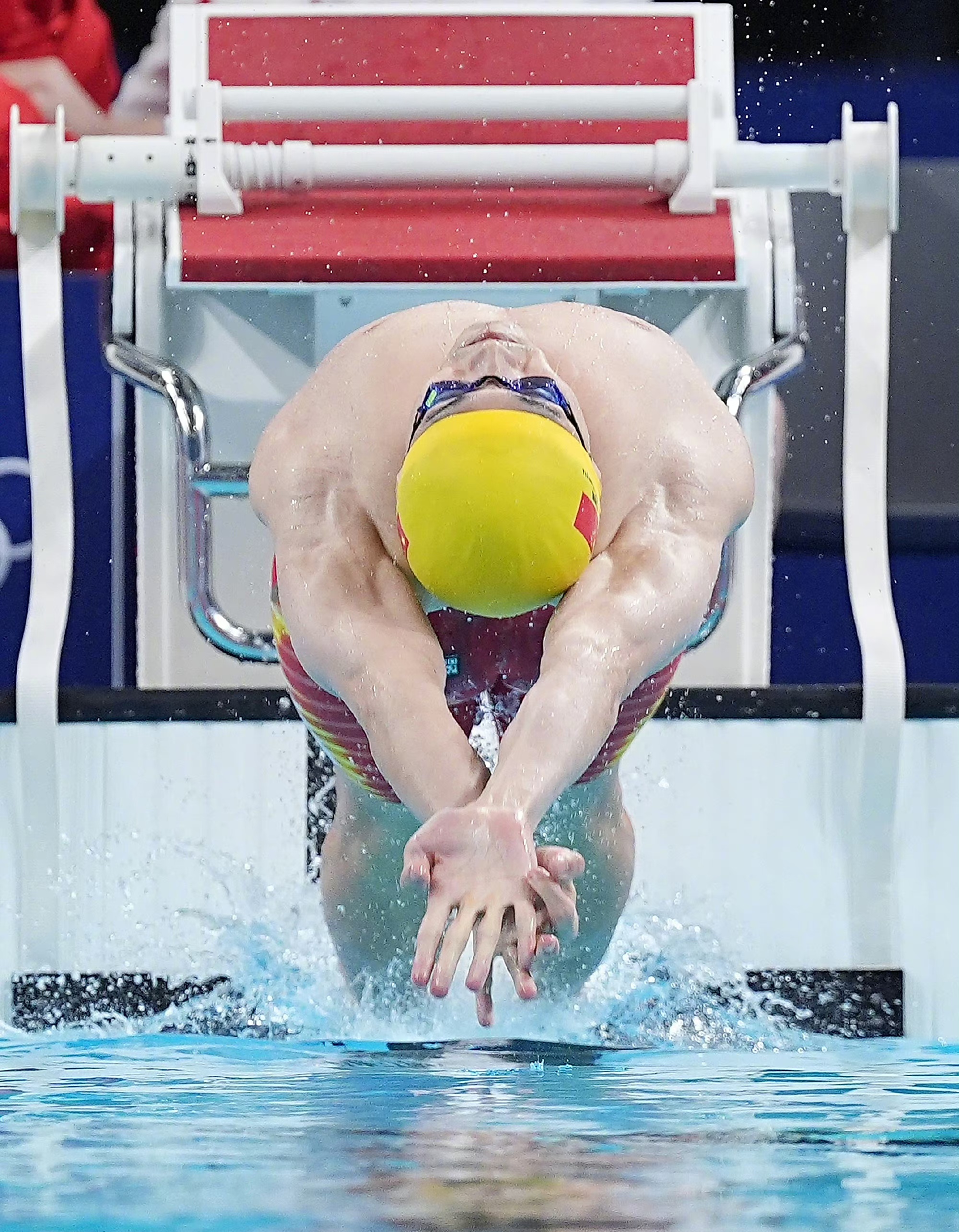 关于运动员意外闪现，突然逆袭获得佳绩的信息