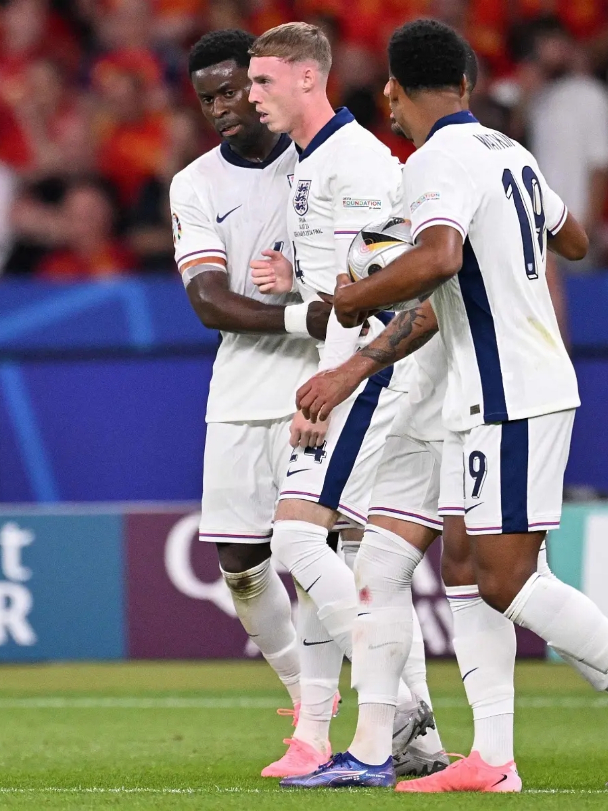 包含西班牙队击败瑞士,晋级欧洲杯,引发球迷热议的词条 包含西班牙队击败瑞士,晋级欧洲杯,引发球迷热议的词条