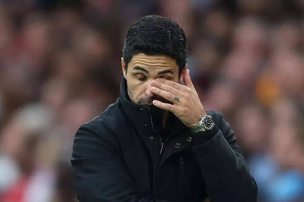 包含阿森纳球员向球迷致谢，承诺更好的表现的词条